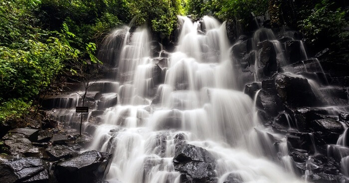 Посидеть у водопада Канто Лампо. Бали.